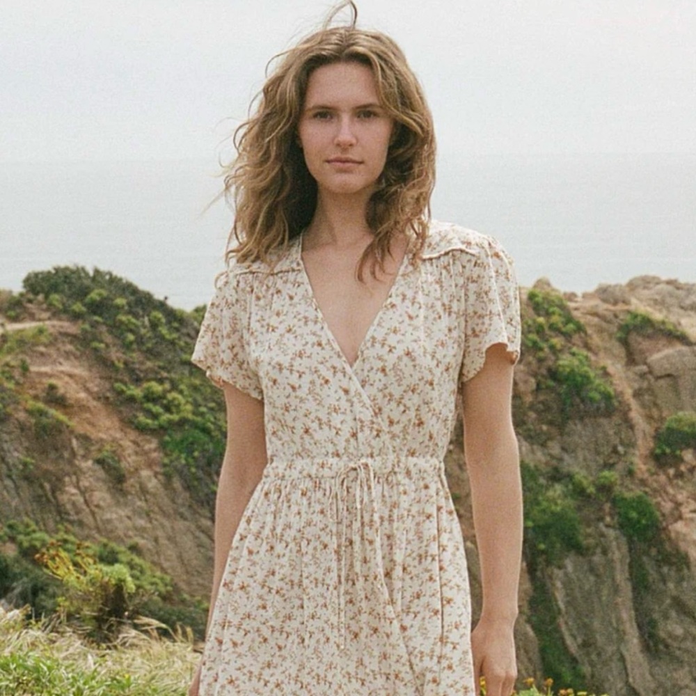 ISO Christy Dawn “Dawn” dress in Caramel Floral size XS